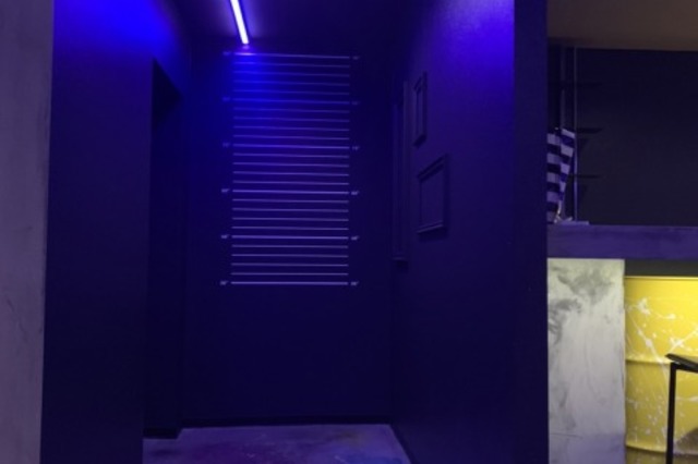 福山市　BAR　店舗塗装の画像01