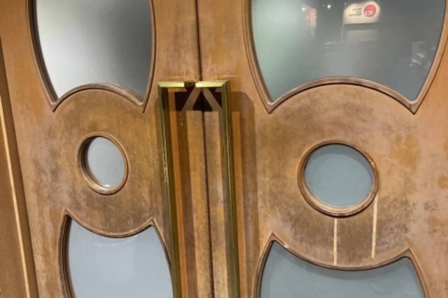 福山市　マンションエントランス建具　修繕の画像01