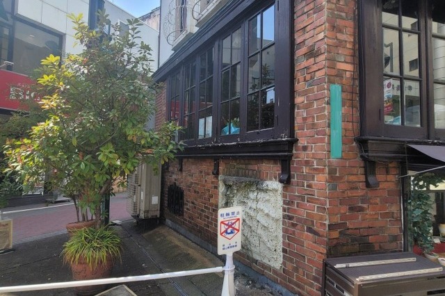 福山市　店舗塗装の施工前画像