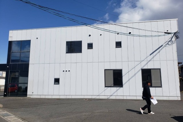 岡山県 店舗塗装工事の画像01