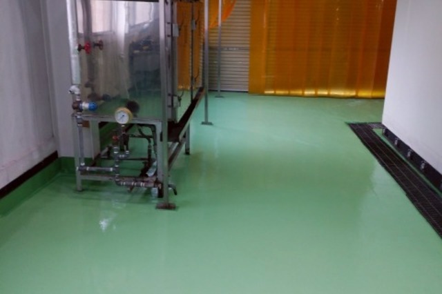 尾道市　厨房床　の施工後画像