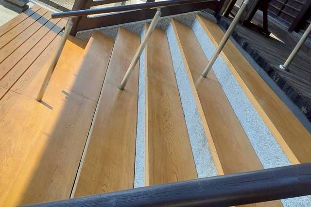 尾道市　お寺(木部）撥水塗装の画像04